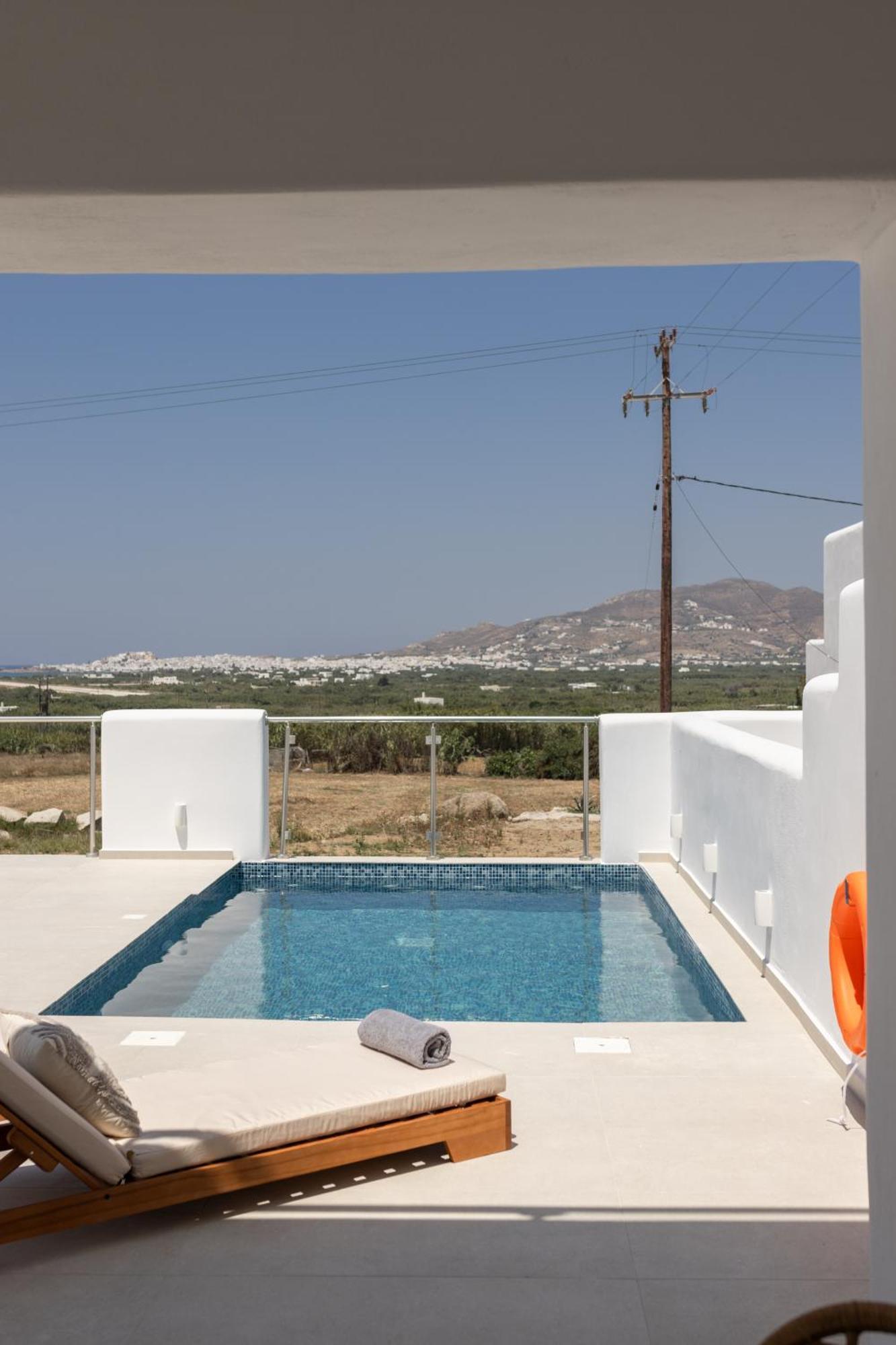 Aeron Villas And Suites Naxos Agia Anna  Extérieur photo